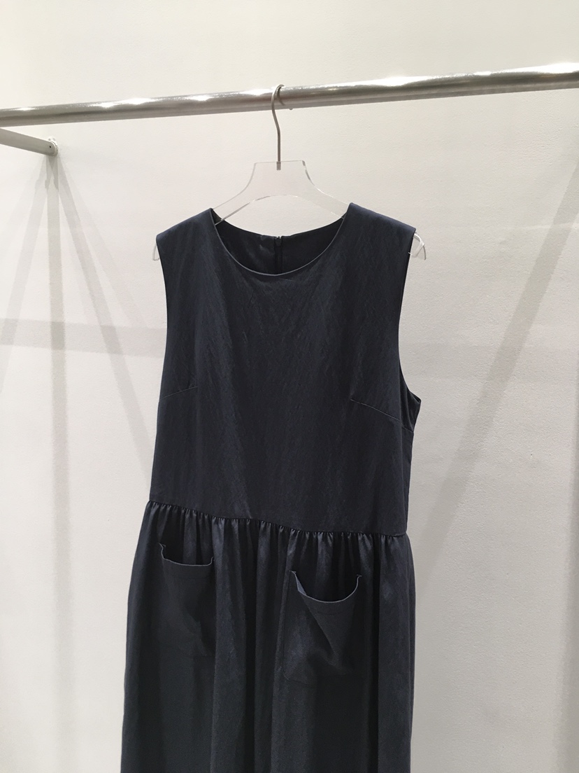 HEUMUTA東大門㊣直郵女士新品真品推薦時尚休閑25秋冬連衣裙口袋HEUMUTA連衣裙