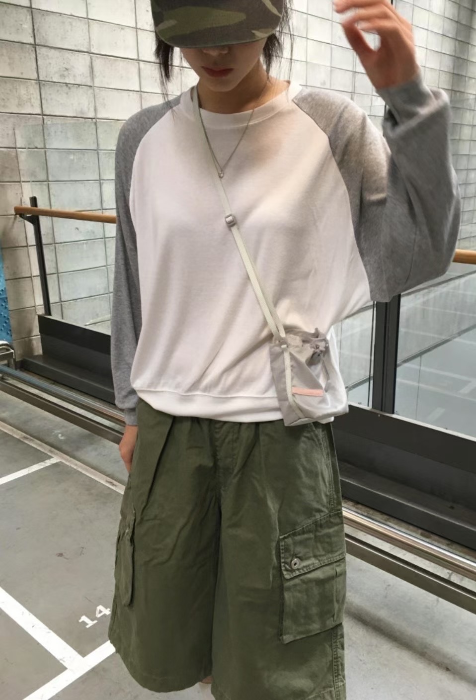 FOREVER YONG韓國代購㊣女裝新款推薦熱賣職業時尚長袖T恤FOREVER YONG長袖T恤