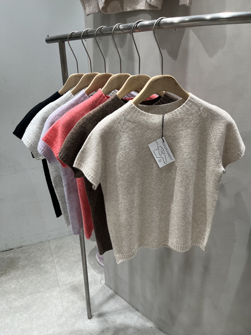 EVERCOMMERCE METICULOUSLY DESIGNED東大門㊣直郵女士新款真品針織衫EVERCOMMERCE針織衫