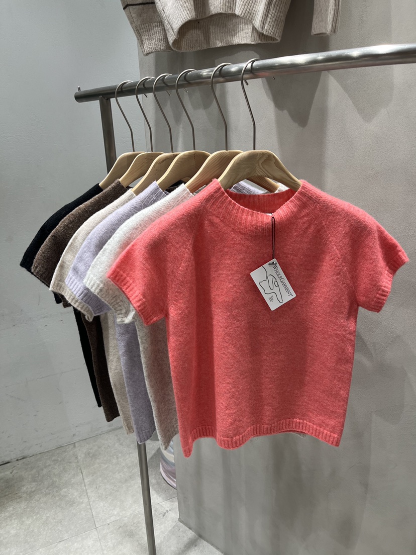 EVERCOMMERCE METICULOUSLY DESIGNED東大門㊣直郵女士新款真品針織衫EVERCOMMERCE針織衫