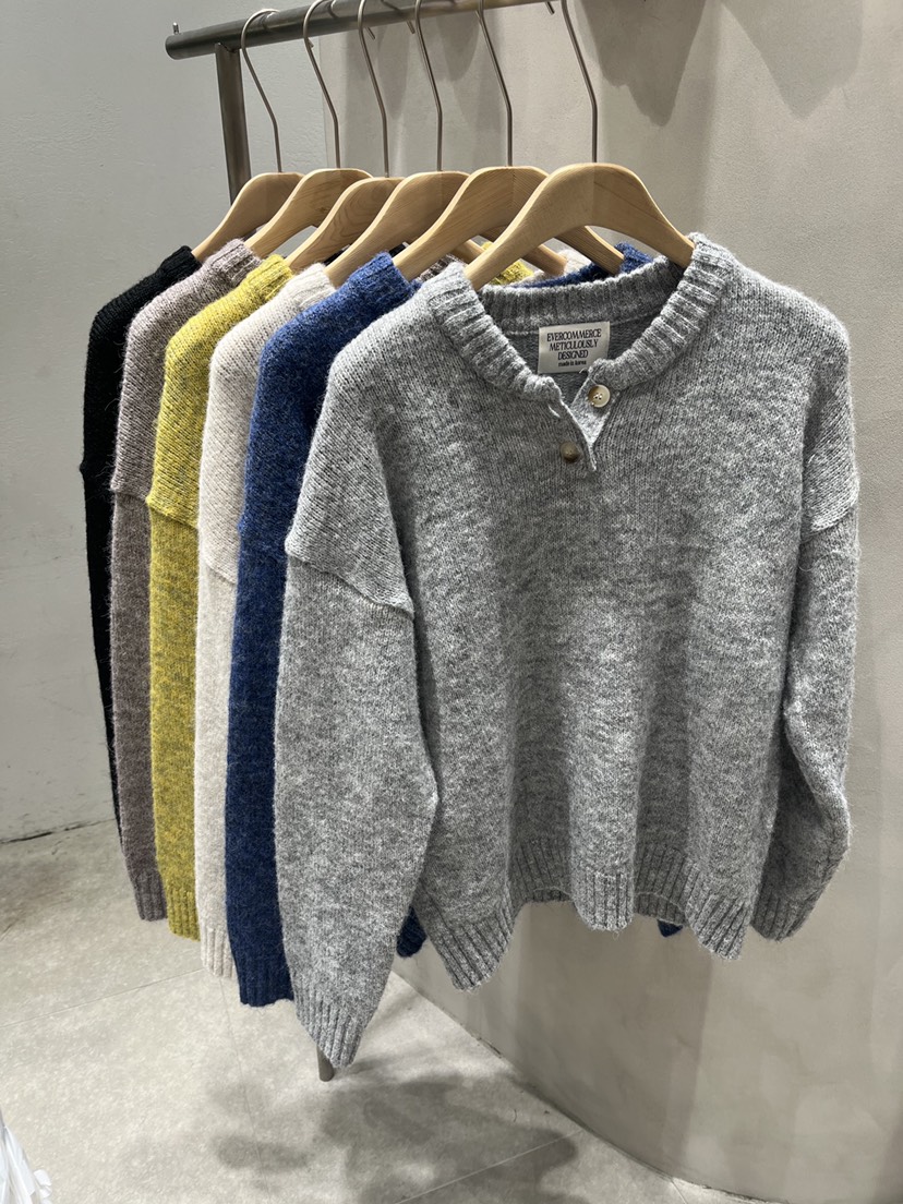 EVERCOMMERCE METICULOUSLY DESIGNED韓國直郵㊣女士新品時尚針織衫EVERCOMMERCE針織衫