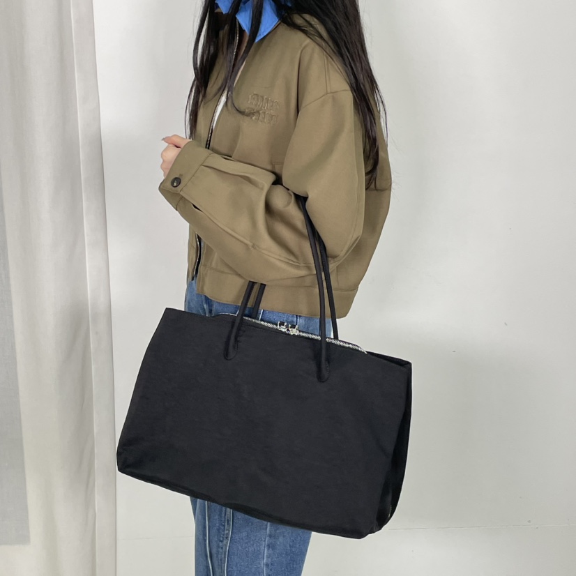 J PLACE東大門㊣實拍女裝新品熱賣25秋冬推薦人氣單肩斜跨包J PLACE單肩/斜跨包