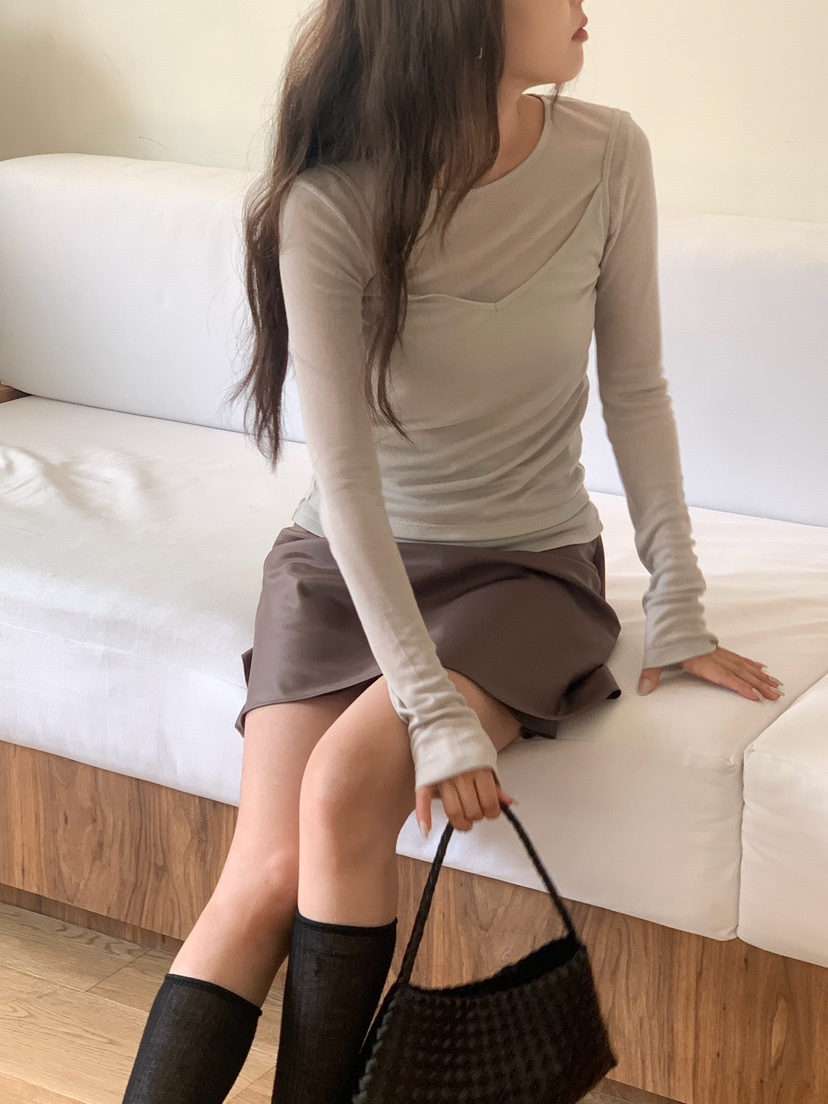 BLEECKER東大門㊣直郵女裝新品休閑25秋冬職業推薦人氣長袖T恤BLEECKER長袖T恤