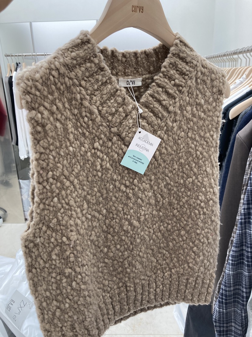 CURVY東大門㊣直郵女裝新品時尚真品人氣推薦熱賣吊帶背心羊毛CURVY吊帶/背心圖色2