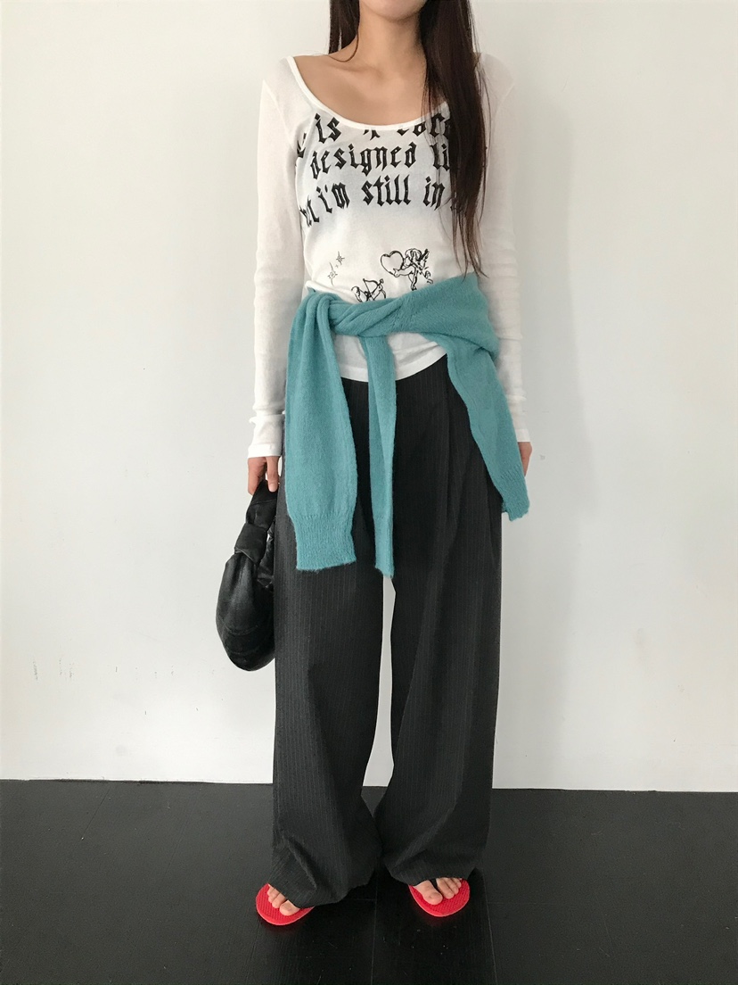 ESCHER東大門㊣直郵女士新品人氣25秋冬熱賣長袖T恤不含飾品ESCHER長袖T恤