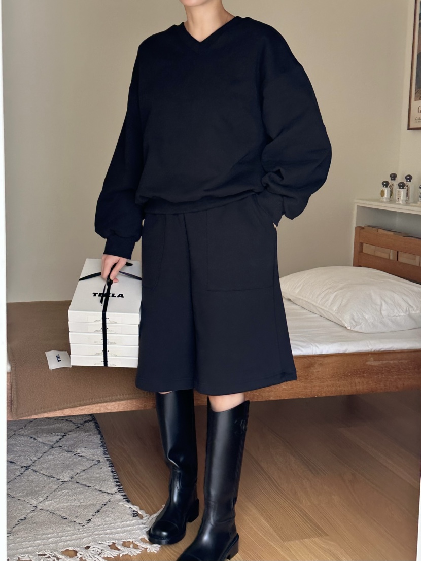 LE VASE東大門㊣實拍女士新款人氣職業熱賣推薦真品25秋冬衛衣LE VASE衛衣