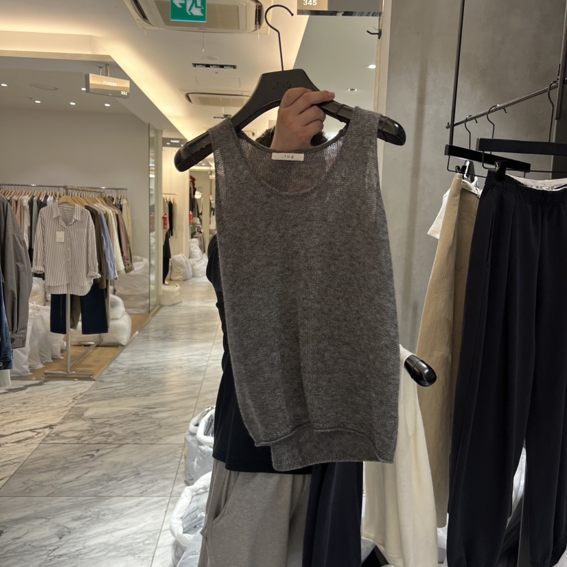 TUG東大門㊣實拍女裝新品職業真品時尚推薦熱賣25秋冬吊帶背心TUG吊帶/背心圖色2