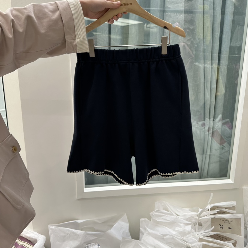 OURMOMENT東大門㊣直郵女裝新品25秋冬熱賣推薦真品休閑短褲OURMOMENT短褲圖色3