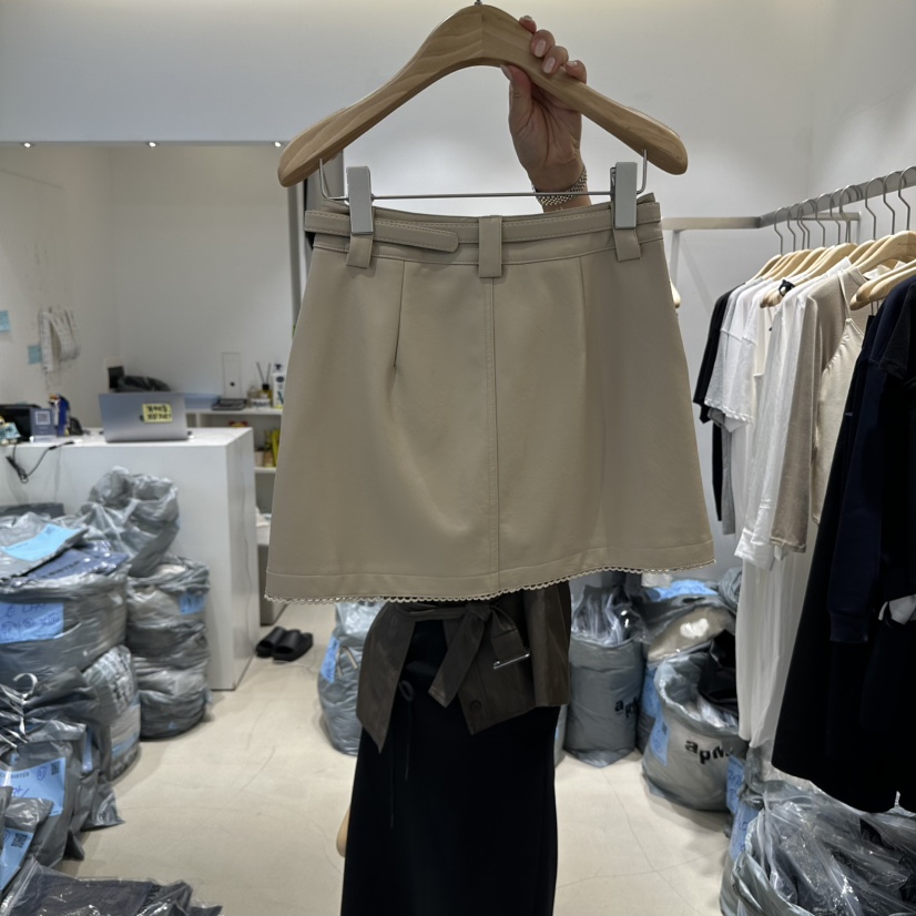 RICH SISTER韓國代購㊣女士新品熱賣時尚休閑短裙含腰帶套裝RICH SISTER短裙
