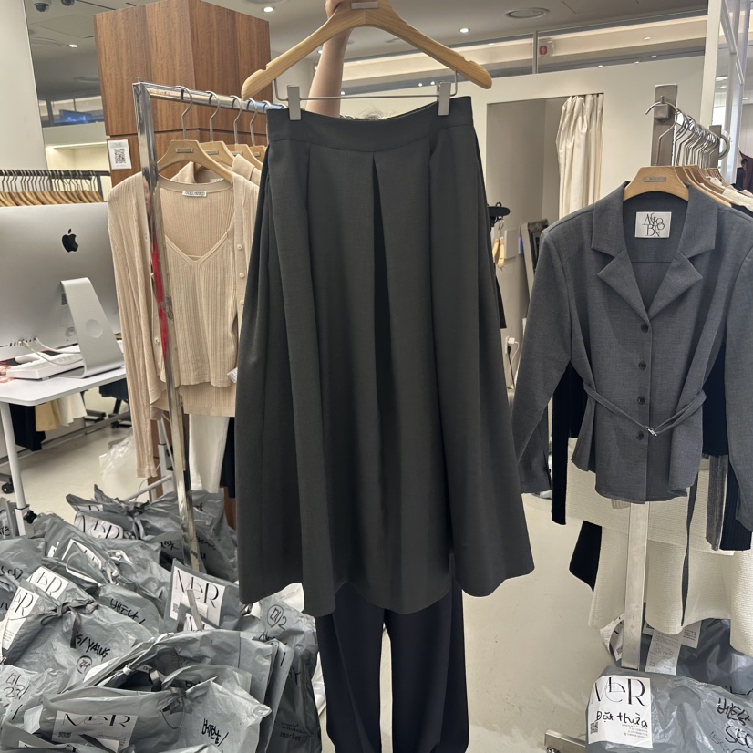 MER東大門㊣直郵女士新品25秋冬休閑人氣真品熱賣時尚職業長裙MER/ANGELO BIANCO長裙圖色2
