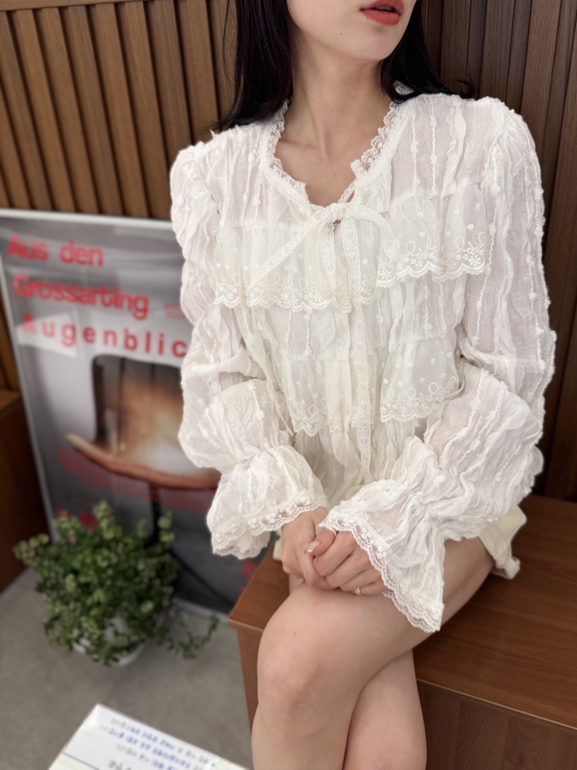 MELTED-P東大門㊣直郵女裝新品職業時尚休閑真品襯衫蕾絲衫MELTED-P襯衫/蕾絲衫
