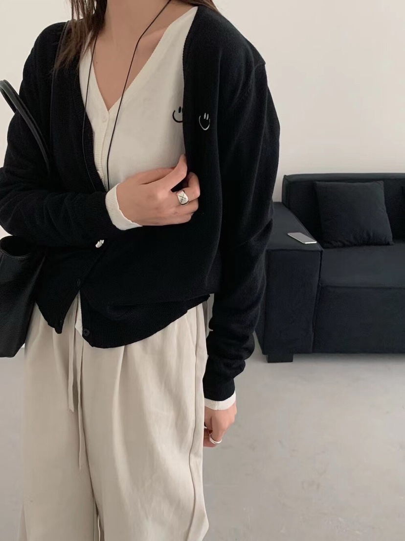 OLA韓國代購㊣女裝新款職業休閑25秋冬時尚熱賣推薦人氣針織衫mellor/OLA針織衫