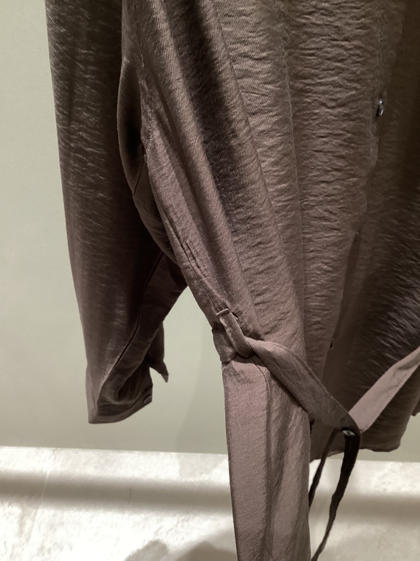 NEAR LEAP-P東大門㊣實拍女士新品人氣襯衫蕾絲衫含腰帶高領NEAR LEAP襯衫/蕾絲衫