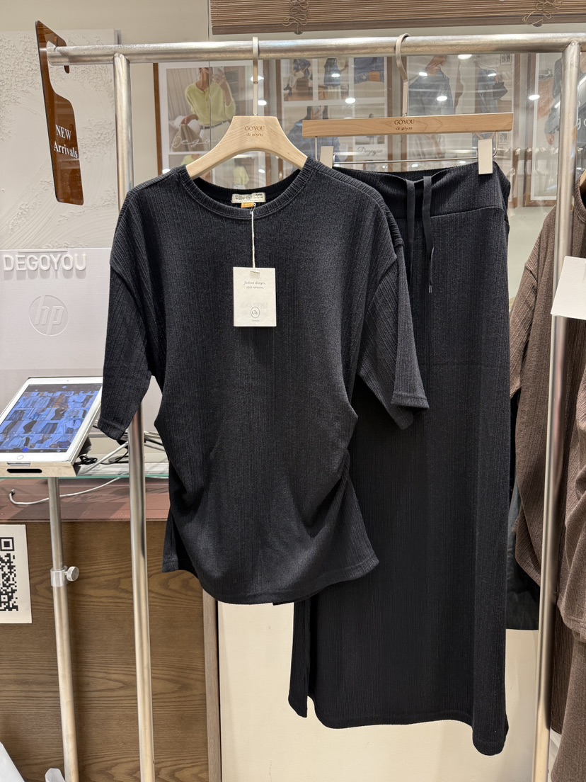 DE GO YOU東大門㊣實拍女裝新品職業時尚推薦熱賣25秋冬套裝DE GO YOU套裝圖色3