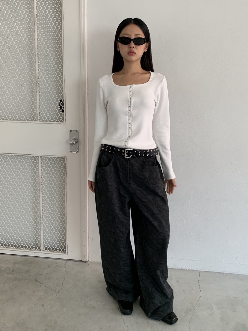 SUNDER MARKET東大門㊣直郵女士新品時尚25秋冬牛仔褲不含腰帶SUNDER MARKET牛仔褲