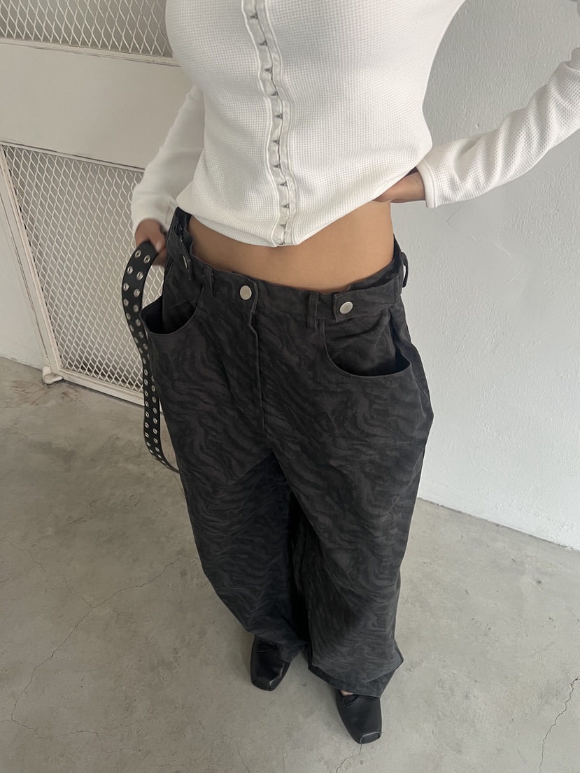 SUNDER MARKET東大門㊣直郵女士新品時尚25秋冬牛仔褲不含腰帶SUNDER MARKET牛仔褲