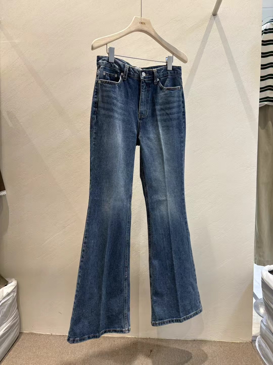 ONDA韓國代購㊣女裝新品休閑真品推薦職業時尚熱賣25秋冬牛仔褲ONDA牛仔褲