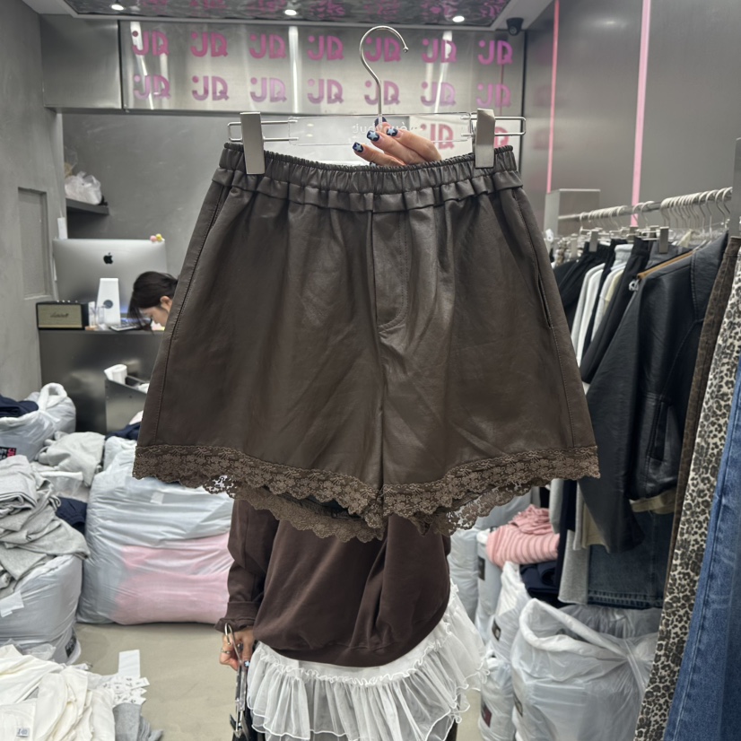 JUDYQUE東大門㊣代購女裝新品真品25秋冬人氣休閑時尚短褲皮革JUDYQUE短褲