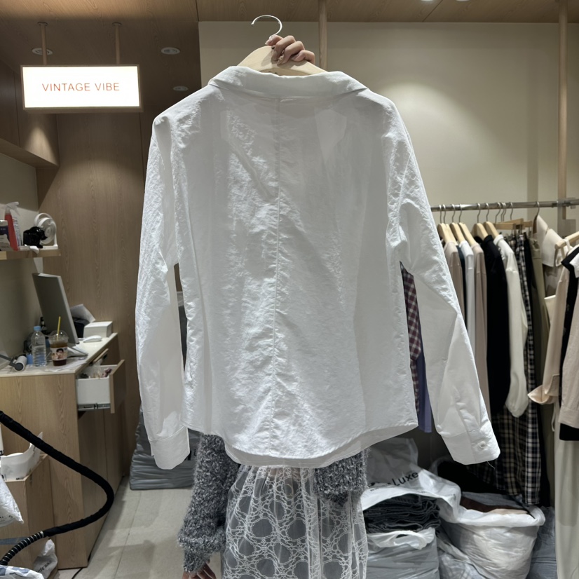 VINTAGE VIBE東大門㊣直郵女裝新品真品時尚推薦襯衫蕾絲衫VINTAGE VIBE襯衫/蕾絲衫