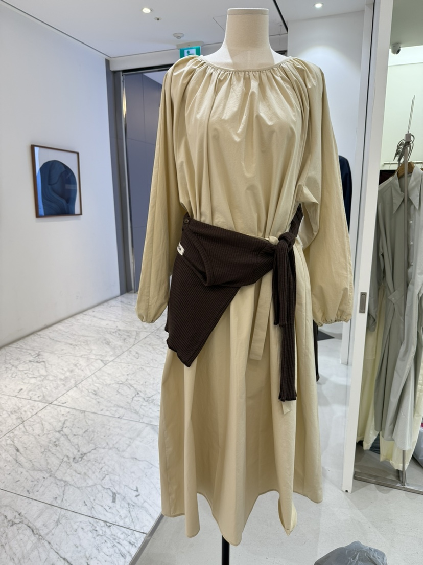 BROWNS-P東大門㊣直郵女裝新品熱賣真品25秋冬時尚休閑連衣裙BROWNS-P連衣裙