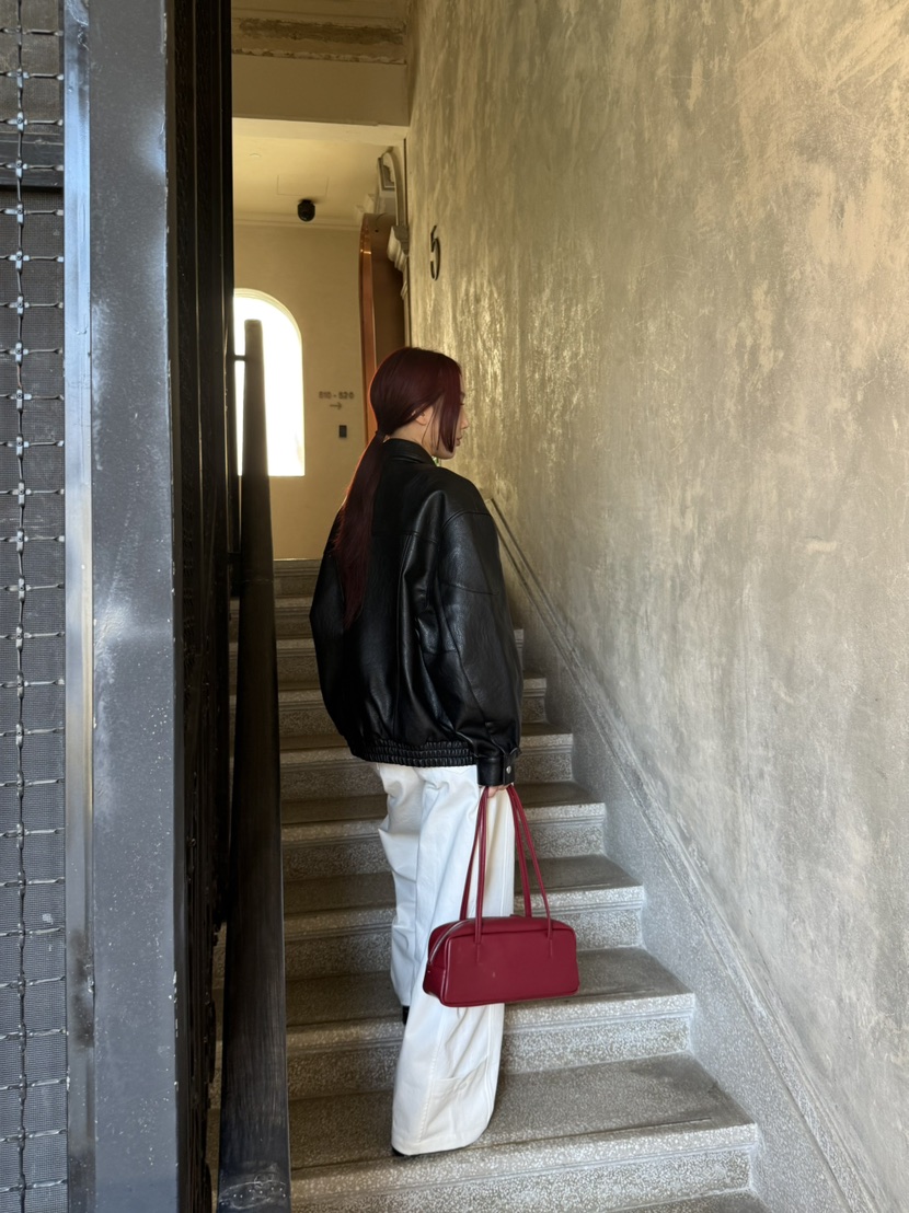 OVER NEAR韓國直郵㊣女裝新款真品熱賣休閑推薦人氣夾克皮革OVER NEAR夾克