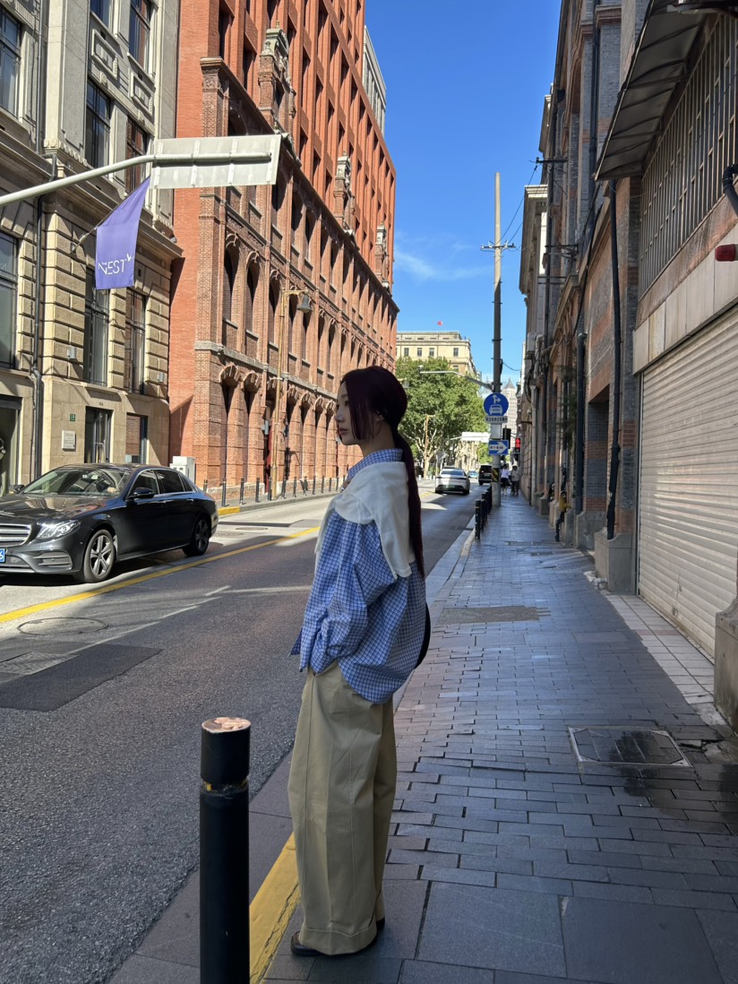 OVER NEAR東大門㊣代購女士新品25秋冬時尚真品襯衫蕾絲衫OVER NEAR襯衫/蕾絲衫