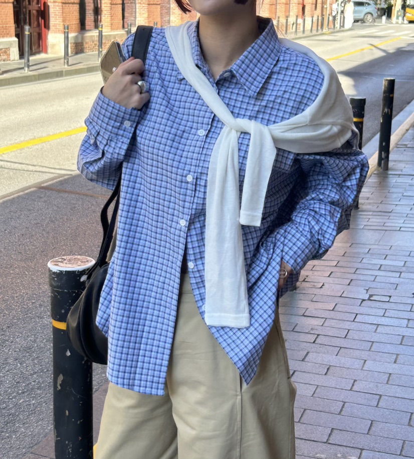 OVER NEAR東大門㊣代購女士新品25秋冬時尚真品襯衫蕾絲衫OVER NEAR襯衫/蕾絲衫