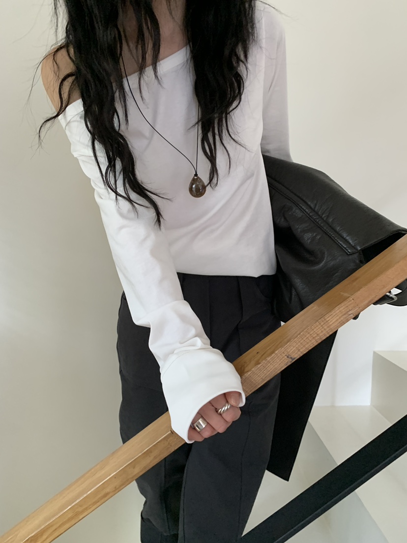 OURS東大門㊣實拍女士新品時尚25秋冬休閑人氣推薦長袖T恤船領OURS長袖T恤