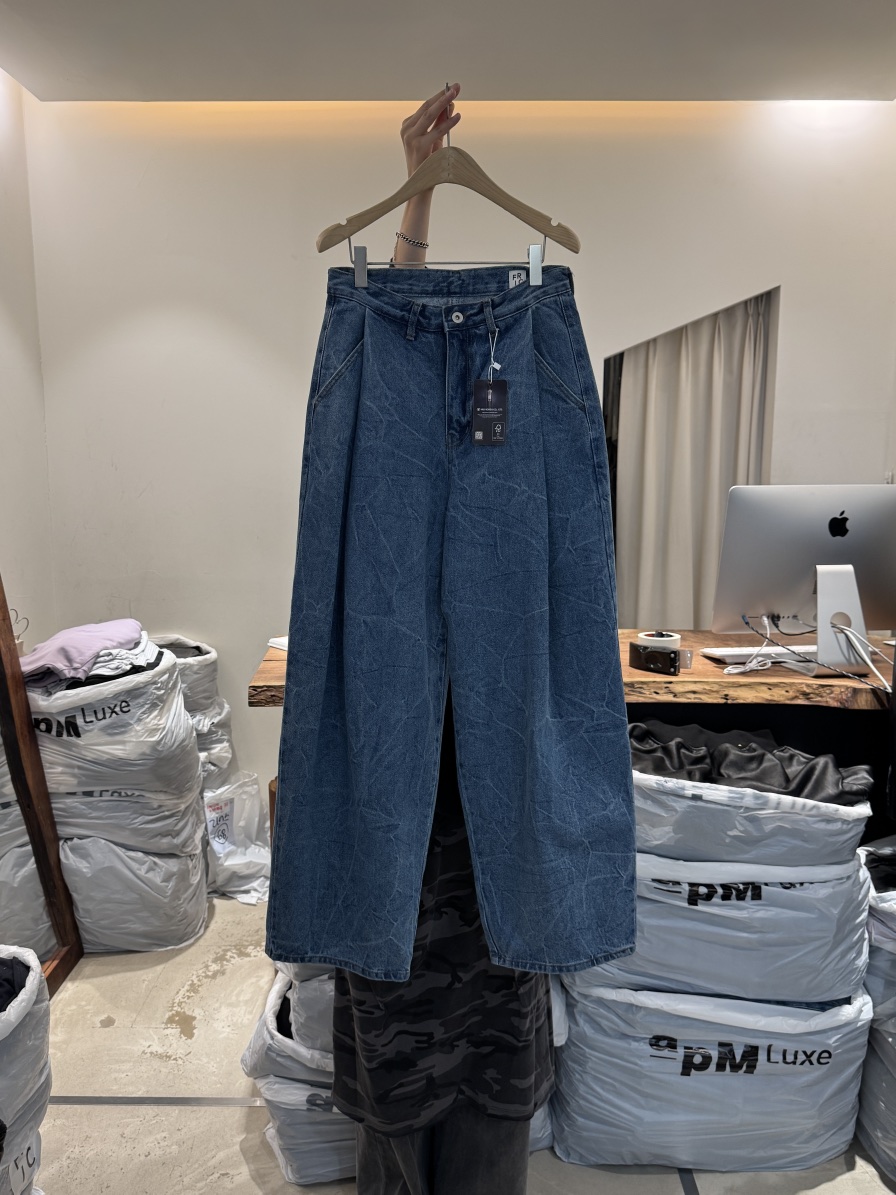 FRIC韓國直郵㊣女士新品人氣職業熱賣真品休閑時尚牛仔褲破洞FRIC牛仔褲