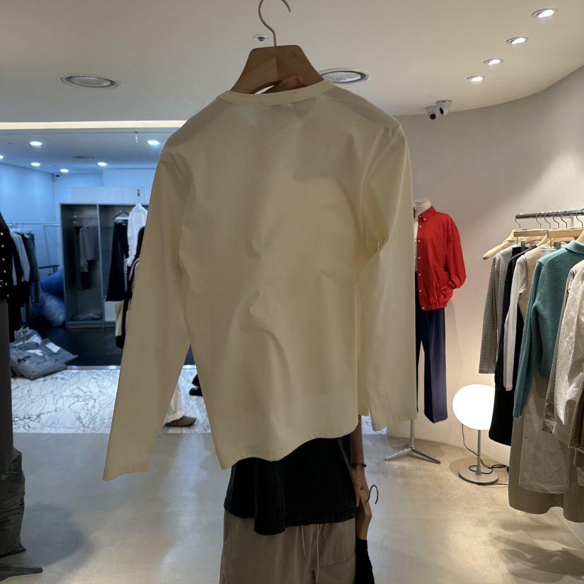 ROOM K-P東大門㊣代購女士新品熱賣25秋冬人氣時尚長袖T恤ROOM K長袖T恤