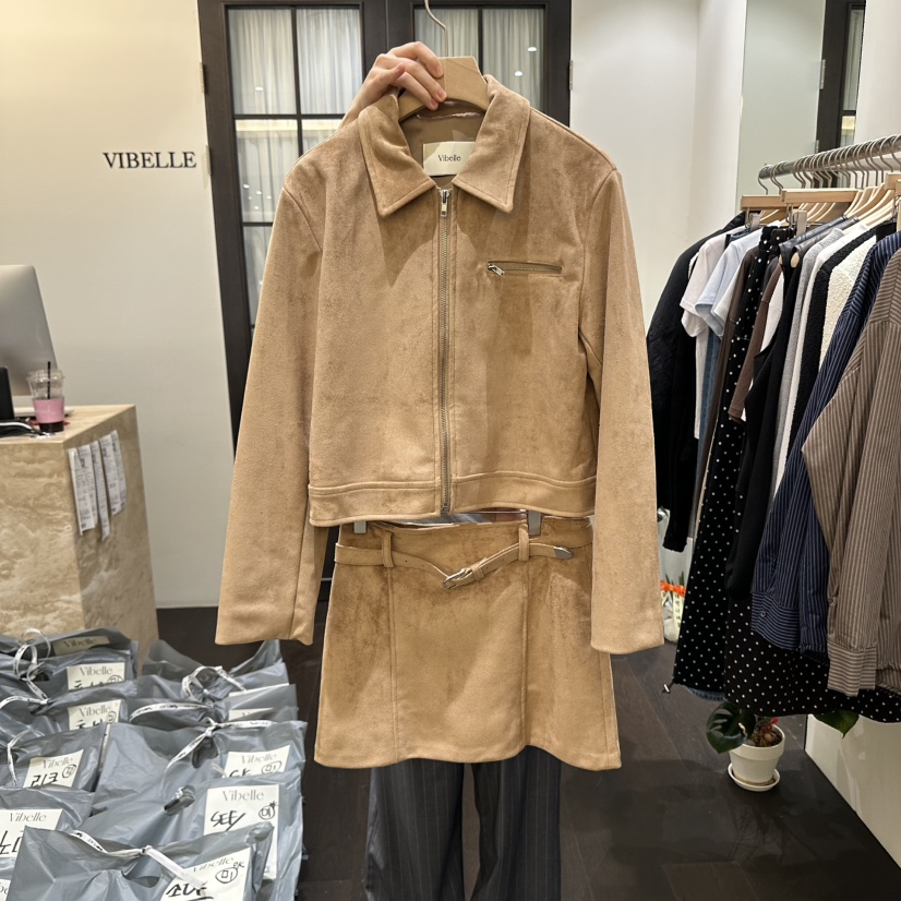 VIBELLE韓國代購㊣女裝新品25秋冬推薦休閑熱賣短裙不含腰帶VIBELLE短裙