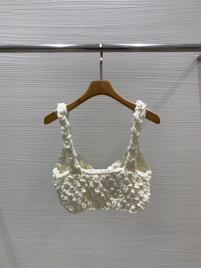 LUCY SALON東大門㊣直郵女裝新品真品職業時尚吊帶背心緊身LUCY SALON吊帶/背心