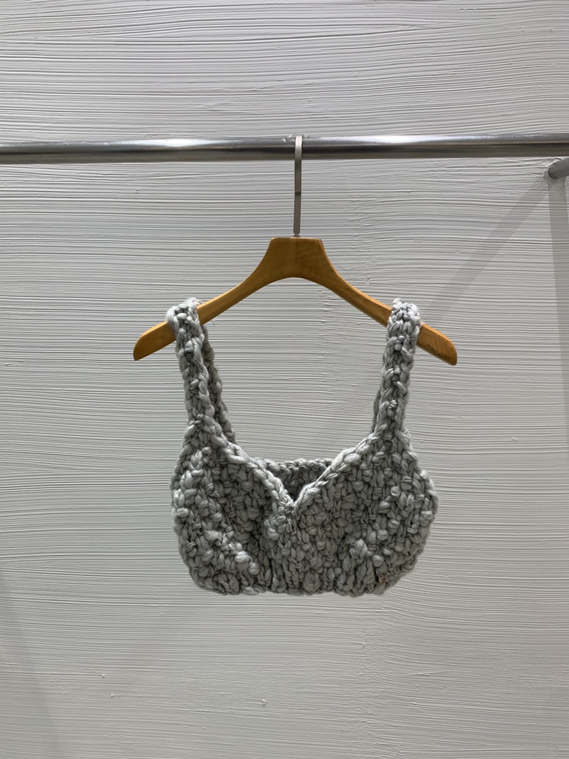LUCY SALON東大門㊣直郵女裝新品真品職業時尚吊帶背心緊身LUCY SALON吊帶/背心圖色2