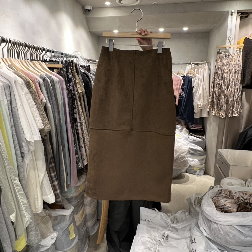 LOGROAD東大門㊣代購女士新品推薦真品熱賣半身裙中短裙絨面革LOG ROAD半身裙/中短裙圖色2