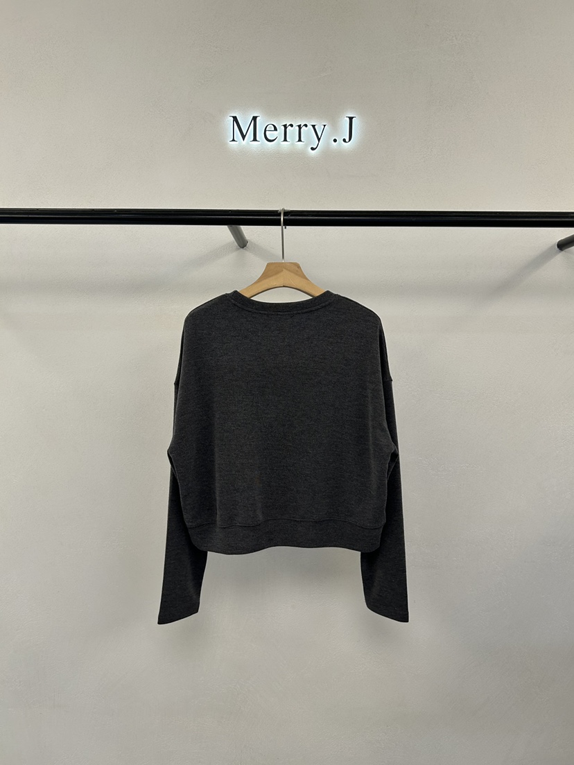 MERRY-J東大門㊣代購女裝新款時尚真品熱賣職業人氣長袖T恤MERRY-J長袖T恤
