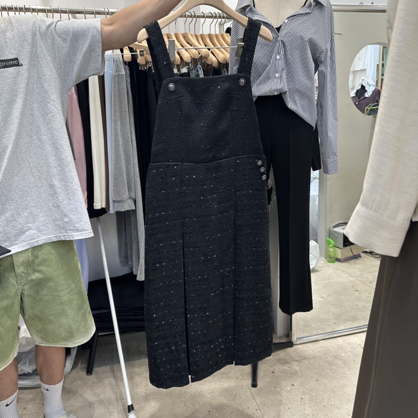 ORRD東大門㊣實拍女裝新款25秋冬職業時尚人氣連衣裙粗花呢ORRD連衣裙圖色2