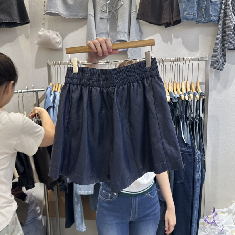 HIPTIQUE東大門㊣實拍女裝新品推薦熱賣職業真品時尚短褲皮革HIPTIQUE短褲