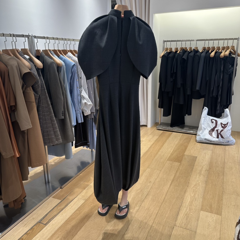 VAN NZILL東大門㊣代購女裝新品人氣熱賣真品推薦職業連衣裙VAN NZILL連衣裙