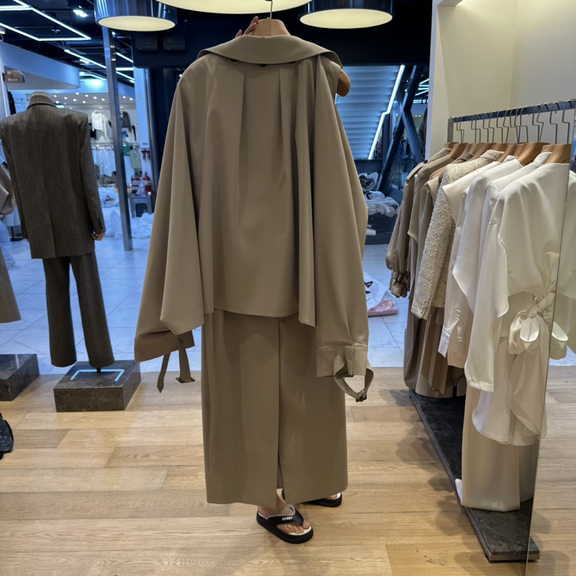 VAN NZILL東大門㊣代購女士新款真品時尚熱賣長款風衣含腰帶VAN NZILL長款風衣