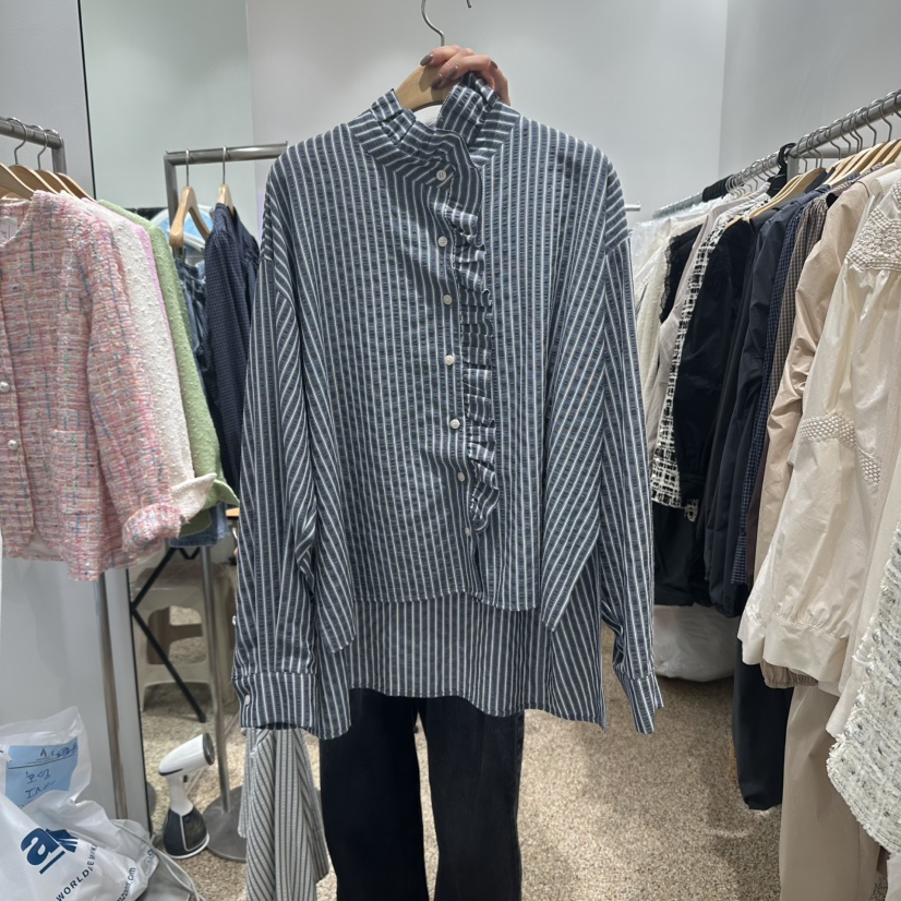 A東大門㊣實拍女士新品25秋冬時尚推薦職業人氣襯衫蕾絲衫條紋A STORE襯衫/蕾絲衫圖色2