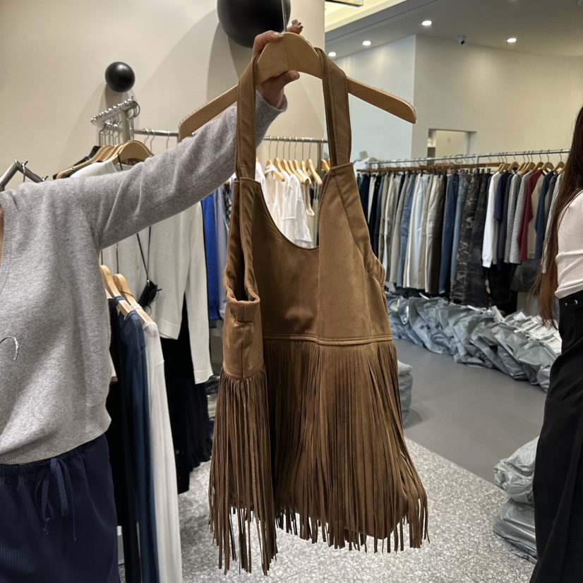 SOF韓國代購㊣女士新品時尚推薦真品25秋冬職業單肩斜跨包流蘇SOF單肩/斜跨包圖色2