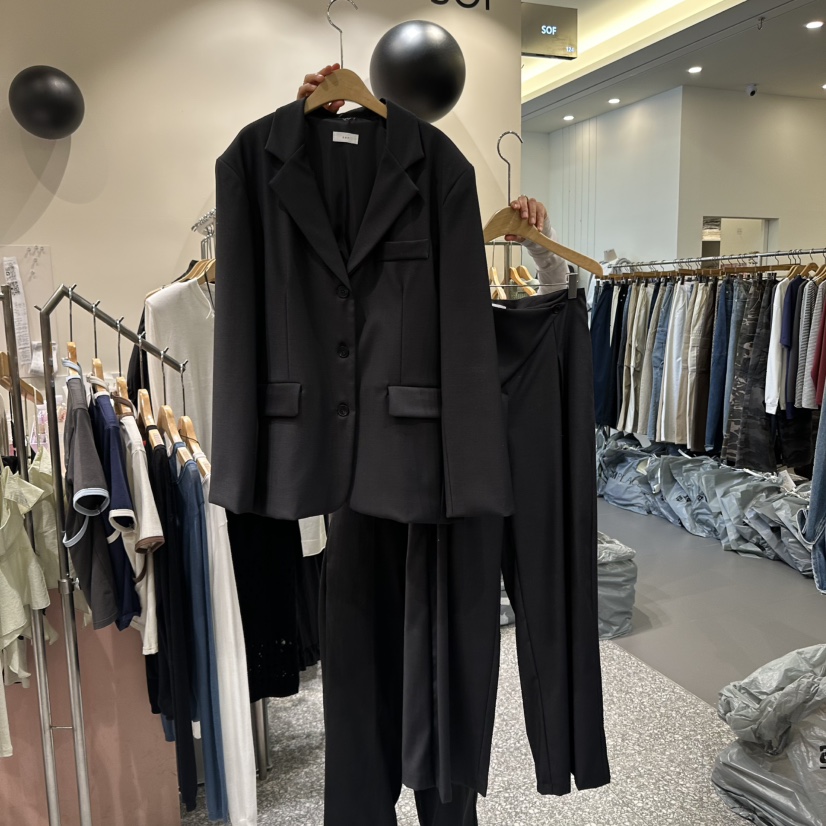 SOF韓國代購㊣女士新品熱賣25秋冬職業人氣推薦真品套裝兩件套SOF套裝圖色2