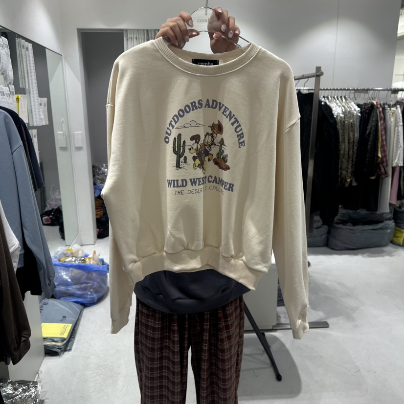 COMBO東大門㊣直郵女裝新品25秋冬真品休閑時尚人氣推薦衛衣COM_BO衛衣圖色2