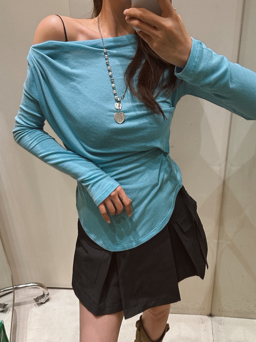 81 MARKET-L東大門㊣實拍女士新品推薦時尚真品25秋冬長袖T恤81 MARKET-L長袖T恤
