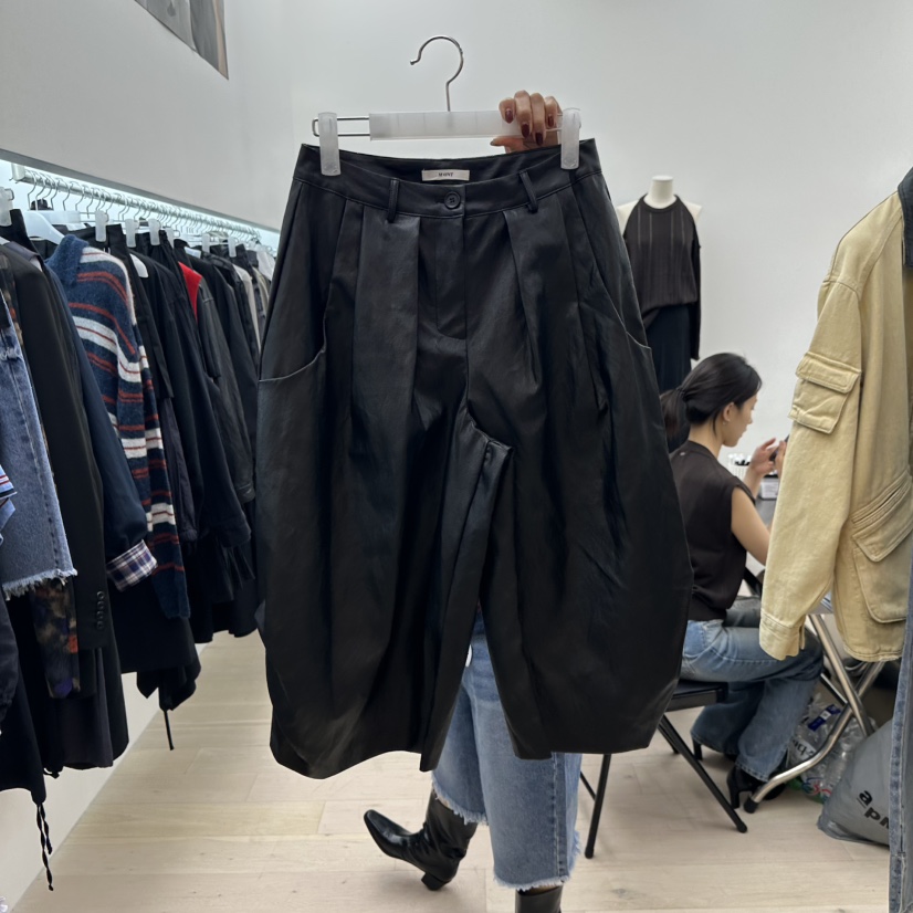 MAINT東大門㊣實拍女士新款職業真品推薦時尚人氣熱賣短褲皮革MAINT短褲圖色1