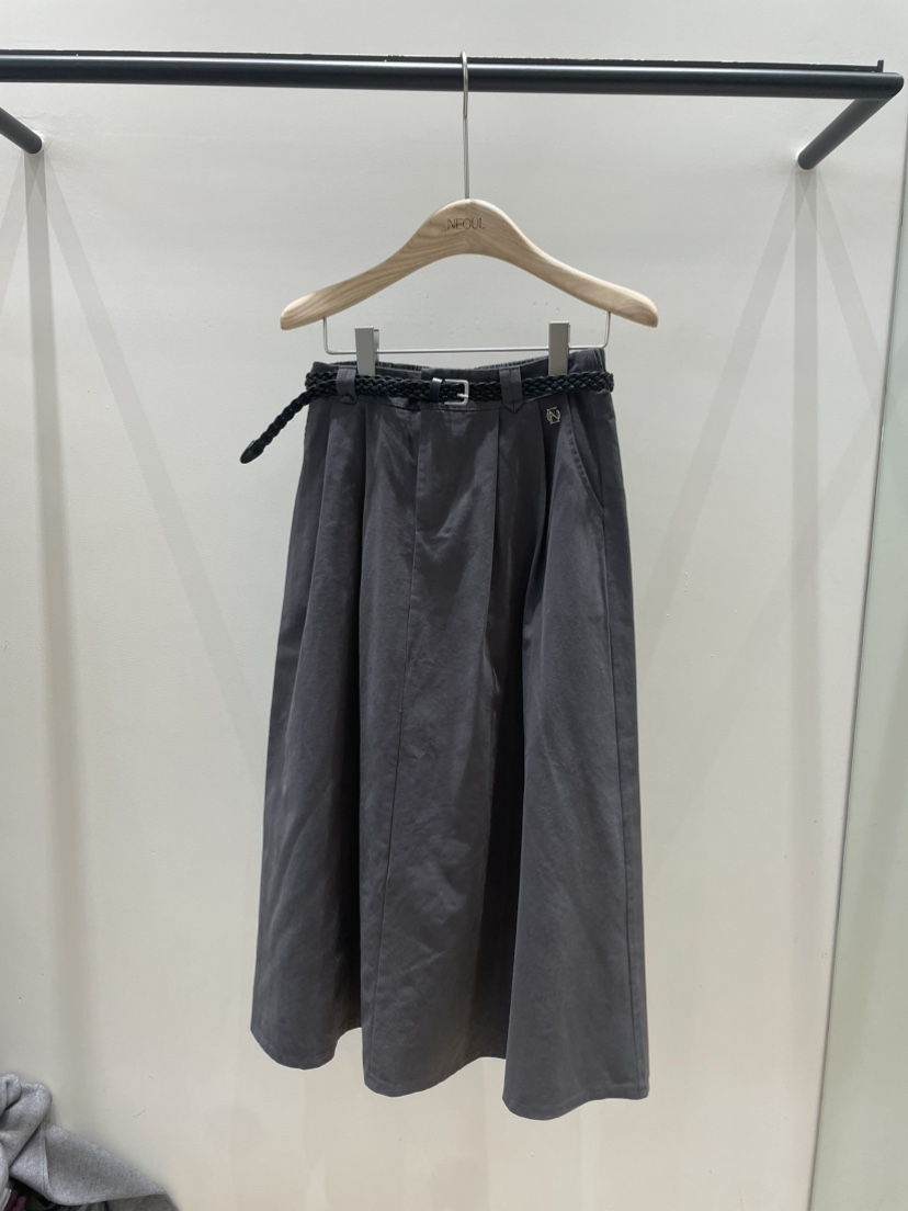 NEOUL東大門㊣直郵女士新品時尚熱賣真品休閑25秋冬長裙不含腰帶NEOUL/ahin雙領標簽長裙圖色2