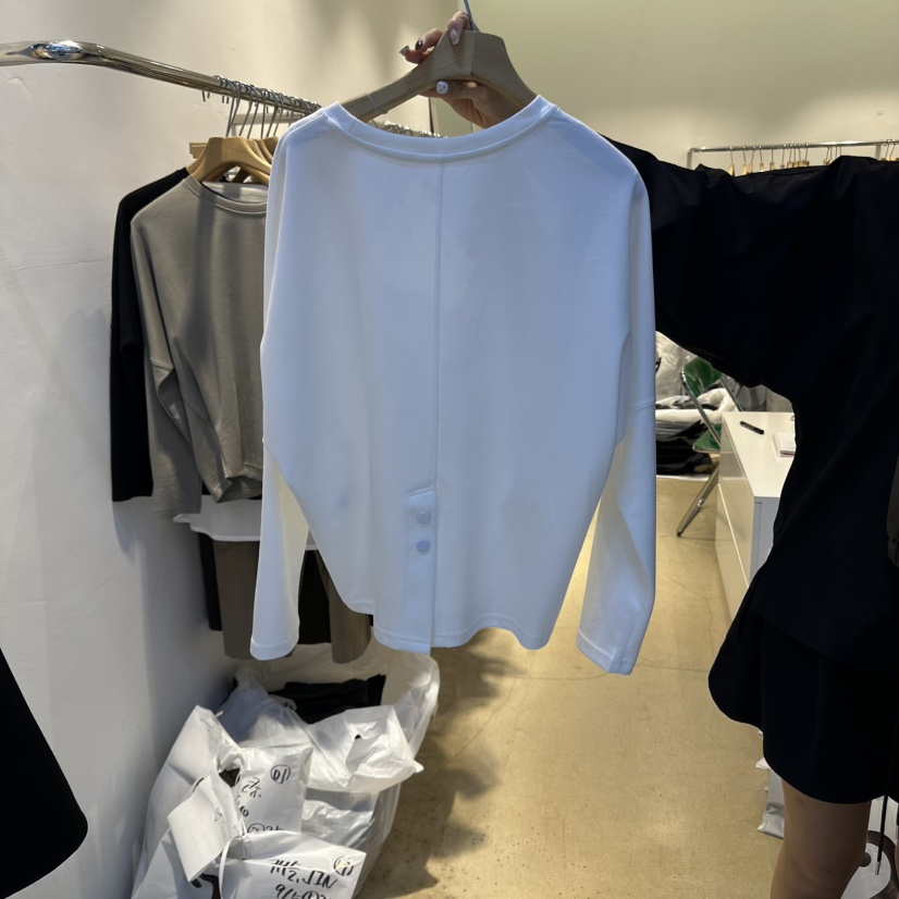 EYEFUL-Q東大門㊣實拍女士新品推薦職業人氣真品25秋冬長袖T恤eyeful長袖T恤