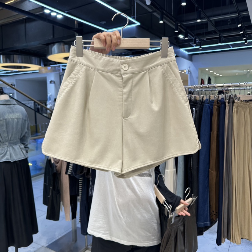 HOT PLACE東大門㊣實拍女裝新品人氣25秋冬真品推薦短褲紐扣HOT PLACE/DREAM GIRIS短褲圖色1