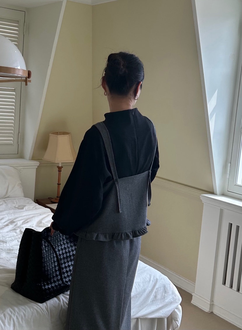 ME MO東大門㊣直郵女裝新款25秋冬時尚職業人氣休閑吊帶背心ME MO吊帶/背心