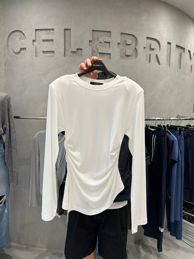 CELEBRITY-A東大門㊣直郵女士新品熱賣25秋冬人氣休閑長袖T恤CELEBRITY-A長袖T恤